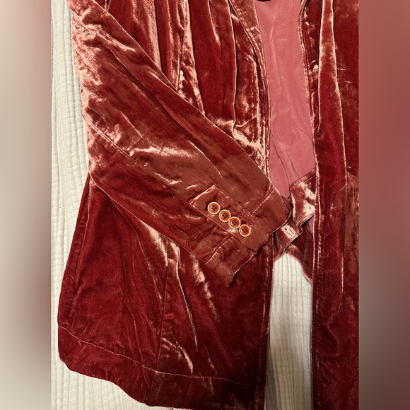 NWT Anthropologie Velvet Criss Cross Blazer in Wine - Picture 5 of 8